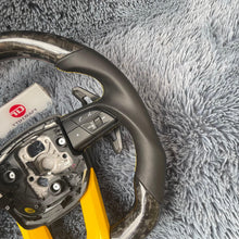 Charger l'image dans la galerie, TTD Craft Lamborghini 2019-2025 Urus Carbon Fiber Steering Wheel