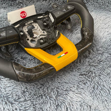 Charger l'image dans la galerie, TTD Craft Lamborghini 2019-2025 Urus Carbon Fiber Steering Wheel