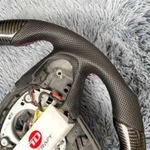 Carregar imagem no visualizador da galeria, Volante de fibra de carbono TTD Craft BMW X3 F25 / X4 F26 / X5 F15 / X6 F16