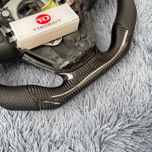 Carregar imagem no visualizador da galeria, Volante de fibra de carbono TTD Craft BMW X3 F25 / X4 F26 / X5 F15 / X6 F16