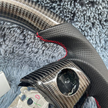 Cargar imagen en el visor de la galería, Volante de fibra de carbono TTD Craft para Toyota Corolla 2014-2018 / RAV4 2013-2018