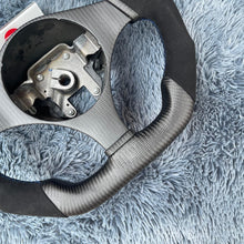 Carregar imagem no visualizador da galeria, Volante de fibra de carbono TTD Craft 2001-2007 Evo 8 9