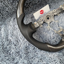 Cargar imagen en el visor de la galería, Volante de fibra de carbono TTD Craft Nissan 2009-2020 370Z