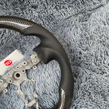 Cargar imagen en el visor de la galería, Volante de fibra de carbono TTD Craft Nissan 2009-2020 370Z