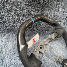 Cargar imagen en el visor de la galería, Volante de fibra de carbono TTD Craft Nissan 2009-2020 370Z