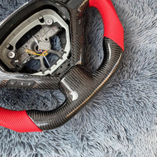 Cargar imagen en el visor de la galería, Volante de fibra de carbono TTD Craft Infiniti G35 2007-2013