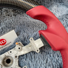 Lade das Bild in den Galerie-Viewer, TTD Craft Nissan 2009-2016 GTR R35 Carbon Fiber Steering wheel