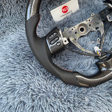 Cargar imagen en el visor de la galería, Volante de fibra de carbono TTD Craft para Toyota FJ Cruiser 2006-2017