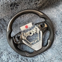 Cargar imagen en el visor de la galería, Volante de fibra de carbono TTD Craft para Toyota Corolla 2014-2018 / RAV4 2013-2018