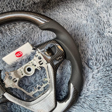 Cargar imagen en el visor de la galería, Volante de fibra de carbono TTD Craft para Toyota Corolla 2014-2018 / RAV4 2013-2018