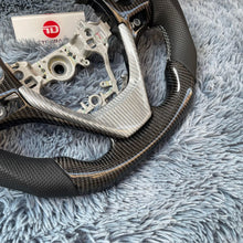 Cargar imagen en el visor de la galería, Volante de fibra de carbono TTD Craft para Toyota Corolla 2014-2018 / RAV4 2013-2018