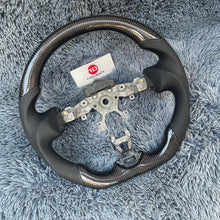 Cargar imagen en el visor de la galería, Volante de fibra de carbono TTD Craft Nissan 2009-2020 370Z