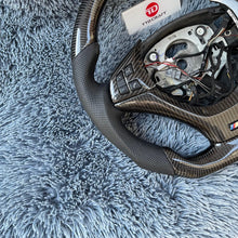 Carregar imagem no visualizador da galeria, Volante de fibra de carbono TTD Craft BMW E70 E71 E72 X5 X6
