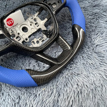 Cargar imagen en el visor de la galería, Volante de fibra de carbono TTD Craft para Honda Civic 2022-2025 / Honda Accord 2023-2025