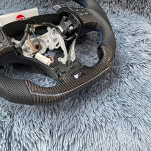 Carregar imagem no visualizador da galeria, Volante de fibra de carbono TTD Craft Lexus 2006-2013 IS250 IS350 ISF