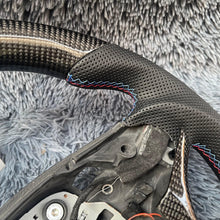 Carregar imagem no visualizador da galeria, Volante de fibra de carbono TTD Craft BMW E70 E71 E72 X5 X6