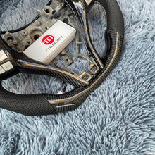 Cargar imagen en el visor de la galería, Volante de fibra de carbono TTD Craft para Nissan Altima 2013-2018