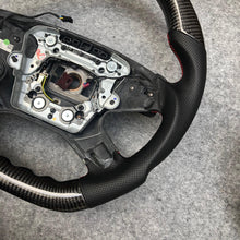 Carregar imagem no visualizador da galeria, Volante de fibra de carbono TTD Craft W212 E300 E350 E500 E550