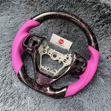 Cargar imagen en el visor de la galería, Volante de fibra de carbono TTD Craft para Toyota Corolla 2014-2018 / RAV4 2013-2018