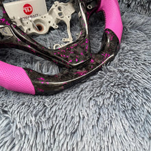 Cargar imagen en el visor de la galería, Volante de fibra de carbono TTD Craft para Toyota Corolla 2014-2018 / RAV4 2013-2018