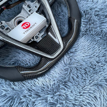 Carregar imagem no visualizador da galeria, Volante de fibra de carbono TTD Craft 8ª geração Camry 2018 - 2024 SE XSE TRD V6 V4 Avalon Venza