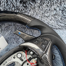 Carregar imagem no visualizador da galeria, Volante de fibra de carbono TTD Craft BMW E70 E71 E72 X5 X6