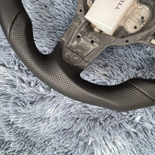 Загрузить изображение в средство просмотра галереи, TTD Craft VW Mk7 /MK7.5 GTI R 2019-2020 Jetta Leather Steering Wheel