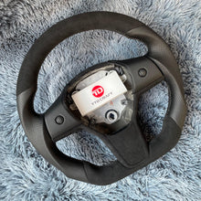 Lade das Bild in den Galerie-Viewer, TTD Craft Tesla Model 3 Y Leather Steering Wheel