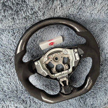 Carregar imagem no visualizador da galeria, Volante de fibra de carbono TTD Craft Nissan Z34