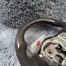 Carregar imagem no visualizador da galeria, Volante de fibra de carbono TTD Craft Nissan Z34