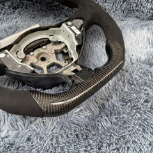 Carregar imagem no visualizador da galeria, Volante de fibra de carbono TTD Craft Nissan Z34