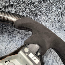 Carregar imagem no visualizador da galeria, Volante de fibra de carbono TTD Craft Nissan Z34