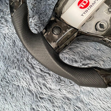 Lade das Bild in den Galerie-Viewer, TTD Craft Tesla Model 3 Y Carbon Fiber Steering Wheel