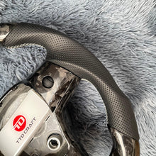 Lade das Bild in den Galerie-Viewer, TTD Craft Tesla Model 3 Y Carbon Fiber Steering Wheel