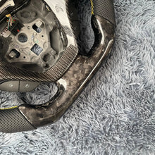 Cargar imagen en el visor de la galería, Volante de fibra de carbono TTD Craft Corvette C7 2014-2019