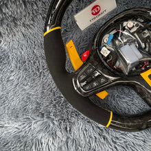 Lade das Bild in den Galerie-Viewer, TTD Craft BMW G30 G31 G32 G38 G05 G07 X3m F90 M8 G29 Carbon Fiber Steering wheel With Led