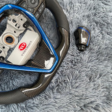 Carregar imagem no visualizador da galeria, Volante de fibra de carbono TTD Craft 8ª geração Camry 2018 - 2023 SE XSE TRD V6 V4 Avalon Venza