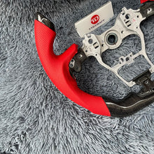 Load image into Gallery viewer, TTD Craft Toyota 2020-2025 Highlander / Sennia Carbon Fiber Steering Wheel