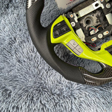 Lade das Bild in den Galerie-Viewer, TTD Craft 8th gen Honda 2008-2012 Accord Coupe Carbon Fiber Steering Wheel