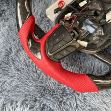 Carregar imagem no visualizador da galeria, Volante de fibra de carbono TTD Craft Dodge 2016-2023 Charger Challenger / 2014-2023 Durango