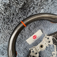 Carregar imagem no visualizador da galeria, Volante de fibra de carbono TTD Craft 2017-2023 GT86 / FRS / 2017-2023 BRZ