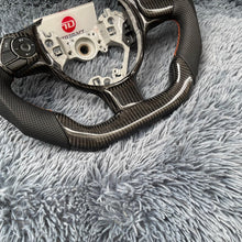Carregar imagem no visualizador da galeria, Volante de fibra de carbono TTD Craft 2017-2023 GT86 / FRS / 2017-2023 BRZ
