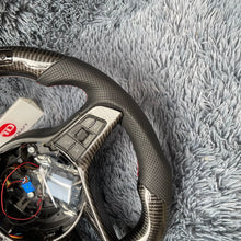 Cargar imagen en el visor de la galería, Volante de fibra de carbono TTD Craft Alfa Romeo Giulia Stelvio 2017-2021 con LED