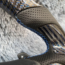 Carregar imagem no visualizador da galeria, Volante de fibra de carbono TTD Craft Ford 2018-2019 Escape