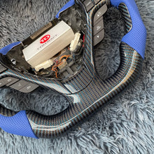 Lade das Bild in den Galerie-Viewer, TTD Craft Acura 2009-2014 TL/2010-2014 ZDX Carbon Fiber Steering Wheel