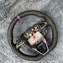 Charger l'image dans la galerie, TTD Craft Ford 2013-2020 Fusion / Mondeo / Edge Carbon Fiber Steering Wheel