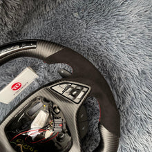 Carregar imagem no visualizador da galeria, Volante de fibra de carbono TTD Craft 2014-2019 Corvette C7