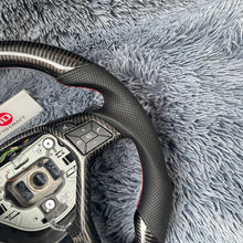 Cargar imagen en el visor de la galería, Volante de fibra de carbono TTD Craft Benz W176 W246 W204 W212 C117 C218 X156 X204