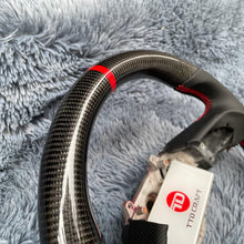 Cargar imagen en el visor de la galería, Volante de fibra de carbono TTD Craft Nissan GTR R35 Nismo Skyline 2017-2025
