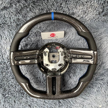 Lade das Bild in den Galerie-Viewer, TTD Craft Ford 2005-2009 Mustang Carbon Fiber Steering Wheel